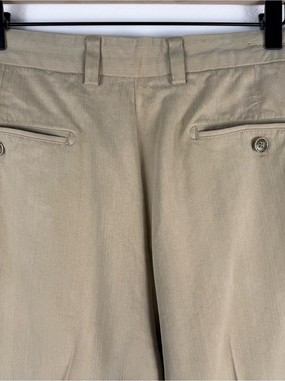 Tommy Bahama Bamboo Silk Men's Khaki Herringbone Flat Front Shorts - Picture 3 of 12